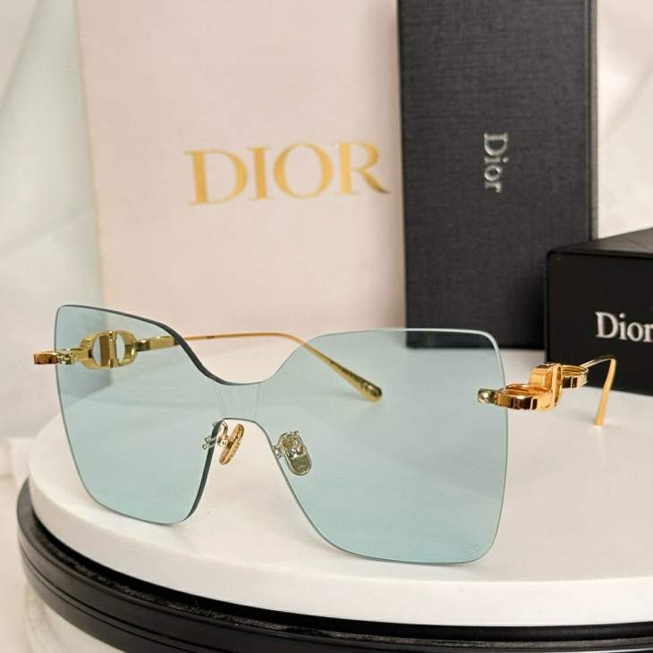Picture of Dior Sunglasses _SKUfw76720797fw